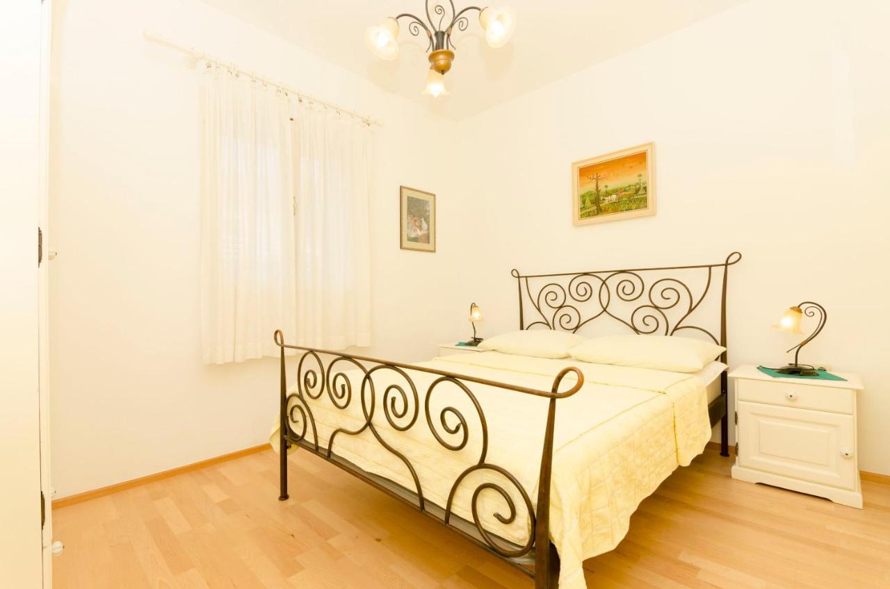 Apartments Simon Бол Экстерьер фото