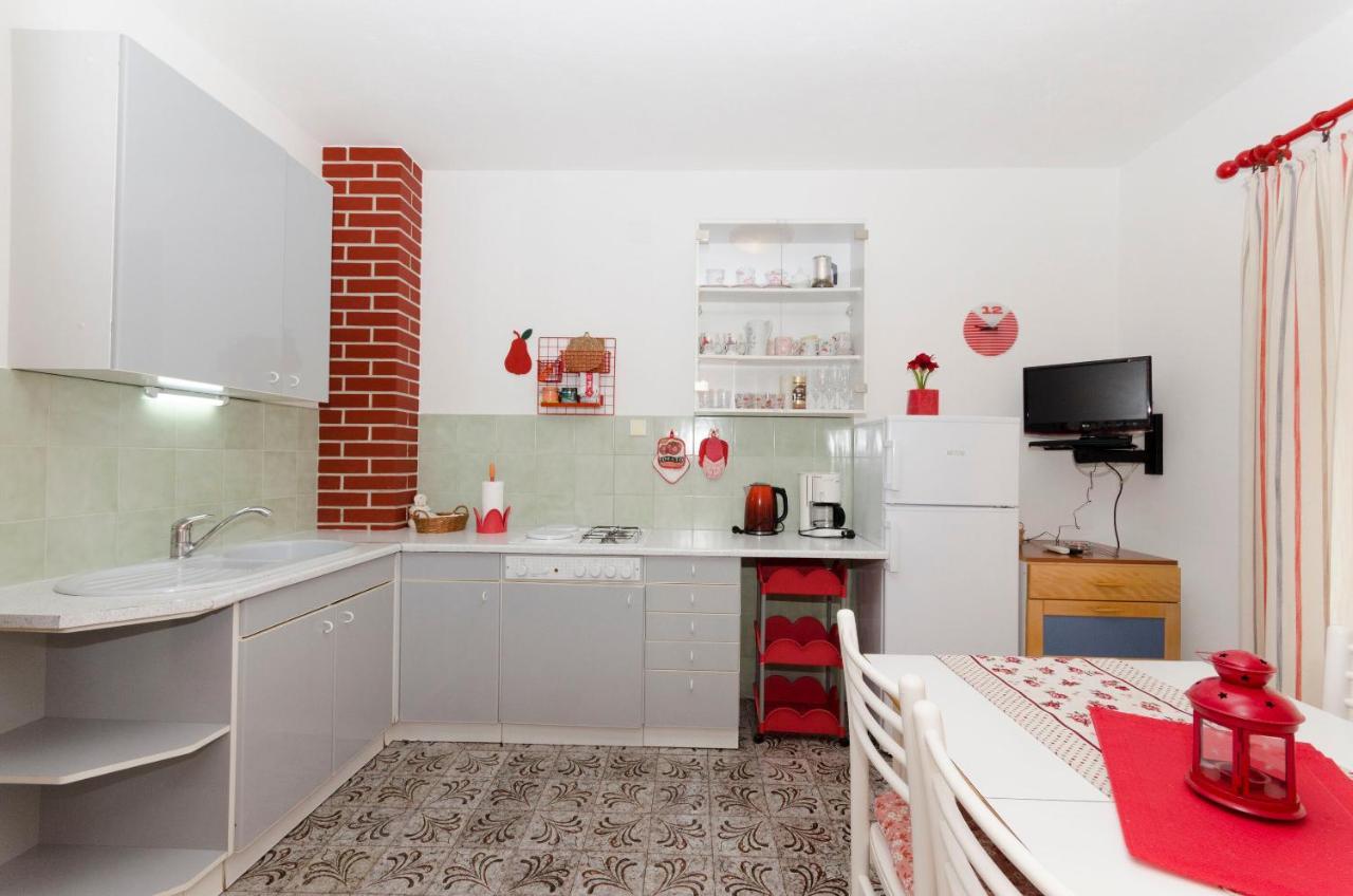 Apartments Simon Бол Экстерьер фото